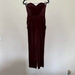 Express rusty burgundy sweetheart neckline women’s velour pantsuit zip back 0